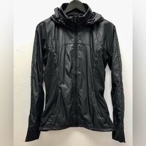 Lululemon Black Rush hour Jacket. reflective, H2O resistant. size small